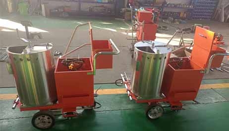 熱熔劃線一體機(jī)和傳統(tǒng)劃線機(jī)的區(qū)別？